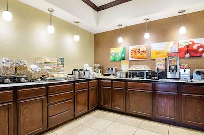 هلید این اکسپرز اند سویتز اُلاد اسود