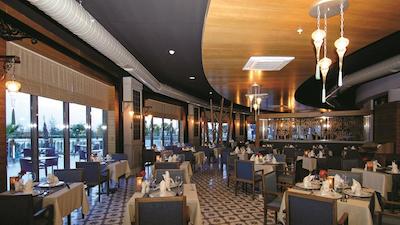 کمودور الیت سویتز اند اسپا