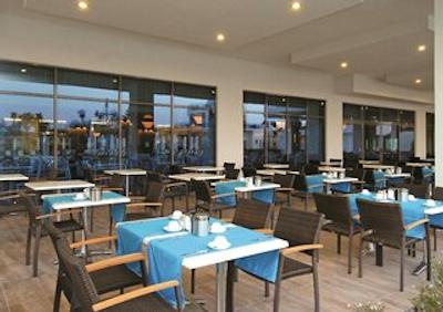 کمودور الیت سویتز اند اسپا