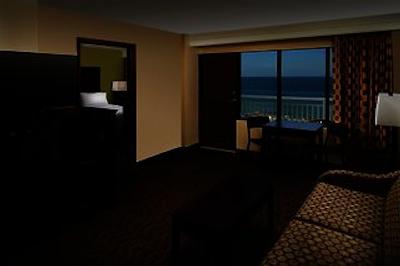 فور پوینتز بای شراتون ویرجینیا بیچ اُسینفرنت