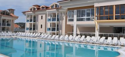 از کلوب هتل