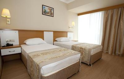 از کلوب هتل