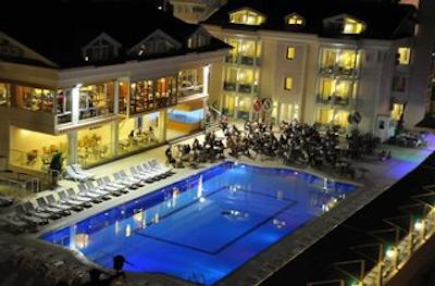 از کلوب هتل