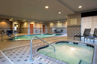 هیلتون گاردن این ایندیاناپلیز اسود/گرینوود