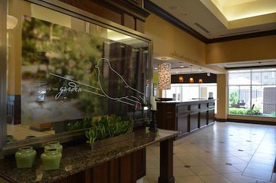 هیلتون گاردن این گرینویل