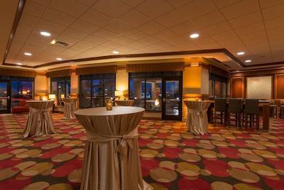 هیلتون گاردن این میلواوکی آیرپرت