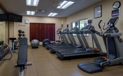 هیلتون گاردن این میلواوکی آیرپرت