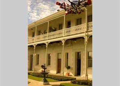 دنیسُن بوتیک