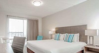 بست وسترن آلبانی متل اند اپارتمنتز