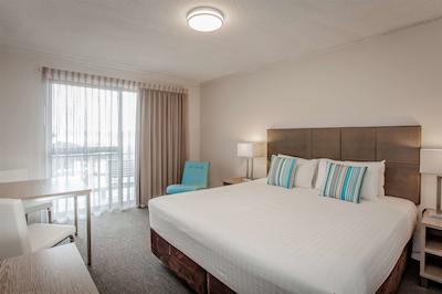 بست وسترن آلبانی متل اند اپارتمنتز