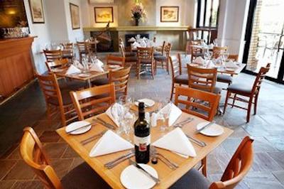 اتورا آلبوری