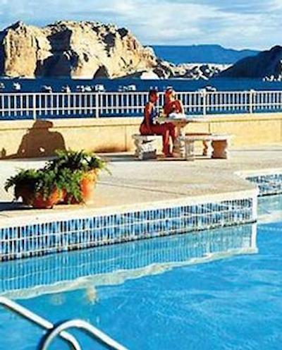 لاک پول ریزرت اند مارینا