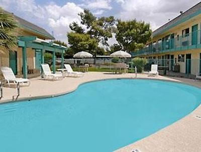 نایتز این فیرگروند