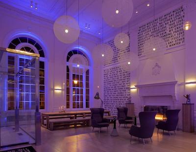 د وارویک هتل ریتنهوس اسکوار