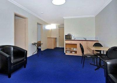 کمفرت این بوسلتون ریور ریزرت