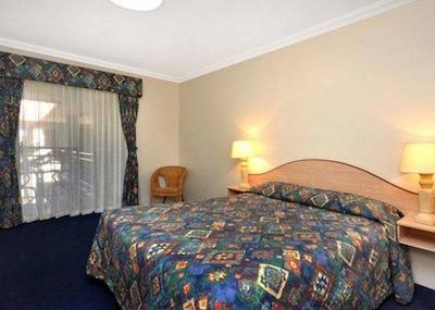 کمفرت این بوسلتون ریور ریزرت