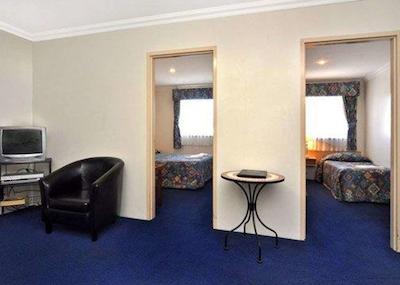 کمفرت این بوسلتون ریور ریزرت