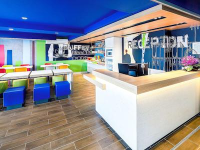 ایبیز بوجت ملبورن آیرپرت