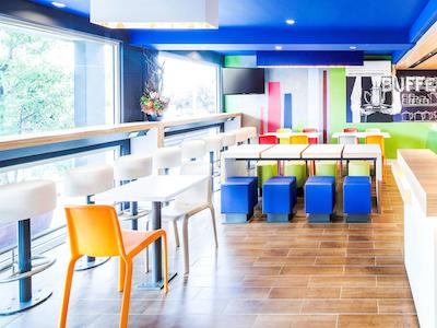 ایبیز بوجت ملبورن آیرپرت