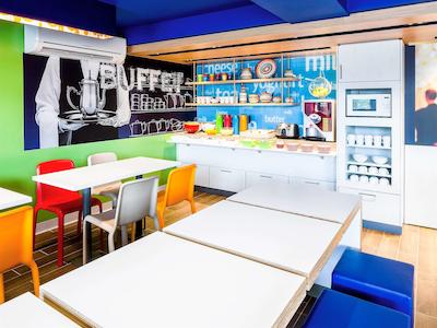 ایبیز بوجت ملبورن آیرپرت