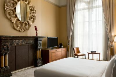 است پانکراز رنیسانس لندن