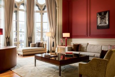 است پانکراز رنیسانس لندن