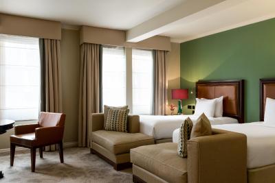 است پانکراز رنیسانس لندن