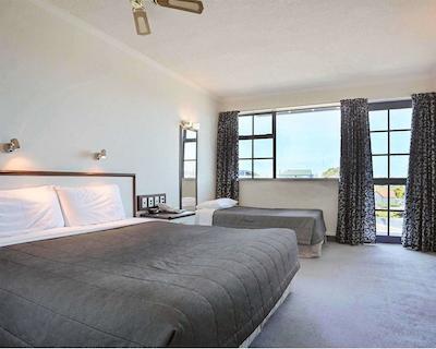 کمفرت بنونو