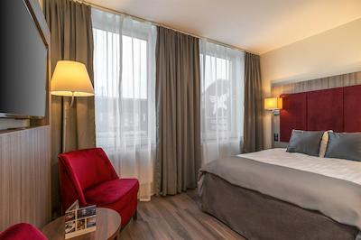 بست وسترن هتل انکارت