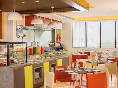 ایبیز پون ویمان ناگار هتل