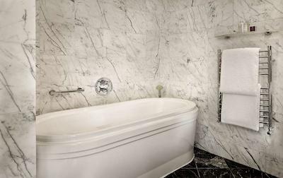 د وستبوری ا لوکسوری کالکشن هتل مفیر-لندن