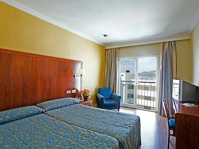 سرکتل هتل پرلا مارینا