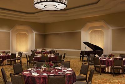 د وستین دنور دونتون