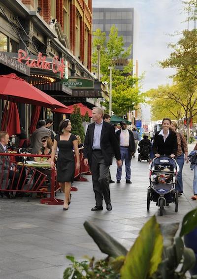 د وستین دنور دونتون