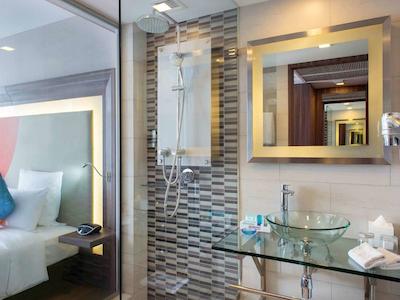 نوتل بانگکک ایمپاکت