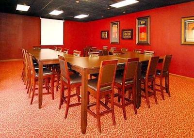 رد روف پلوز- اند سویتز ناکسویل وست-سدار بلوف