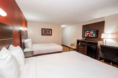 رد روف پلوز- اند سویتز ناکسویل وست-سدار بلوف