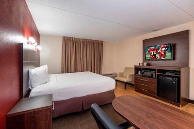 رد روف پلوز- اند سویتز ناکسویل وست-سدار بلوف