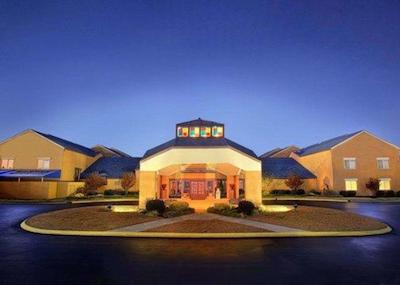 رد روف پلوز- اند سویتز ناکسویل وست-سدار بلوف