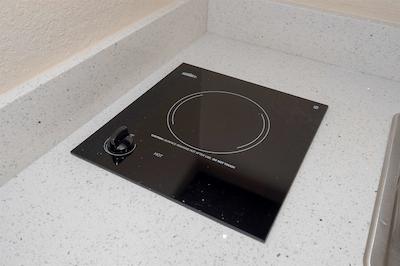 رد روف پلوز- اند سویتز ناکسویل وست-سدار بلوف