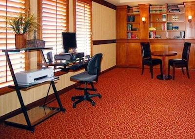 رد روف پلوز- اند سویتز ناکسویل وست-سدار بلوف