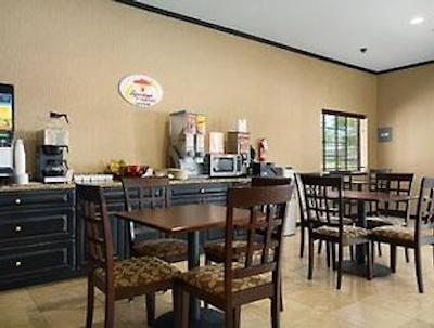 سوپر 8 استفنویل