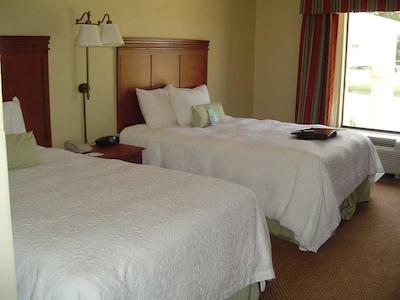 هامپتون این کلولاند