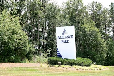 هامپتون این اندرسُن/الیانس بوسینز پارک