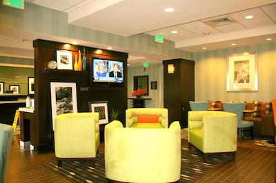 هامپتون این اندرسُن/الیانس بوسینز پارک