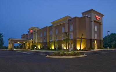 هامپتون این اندرسُن/الیانس بوسینز پارک