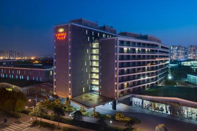 کرون پلازا شانگهای شیانگ لاک