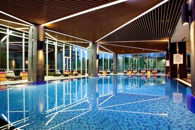 کرون پلازا شانگهای شیانگ لاک