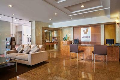 ویلیج رزیدنس کلارک کوای