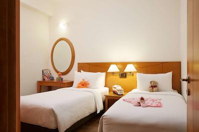 ویلیج رزیدنس کلارک کوای